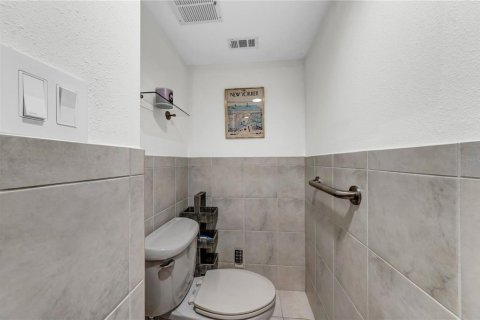 Condo in Dunedin, Florida, 3 bedrooms  № 2133234 - photo 26