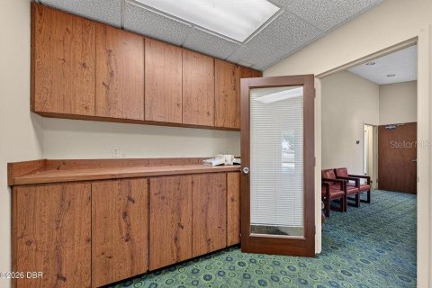 Immobilier commercial à vendre à Ormond Beach, Floride: 218.69 m2 № 2425430 - photo 7