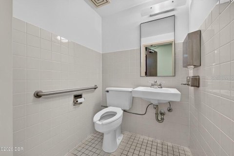 Immobilier commercial à vendre à Ormond Beach, Floride: 218.69 m2 № 2425430 - photo 25