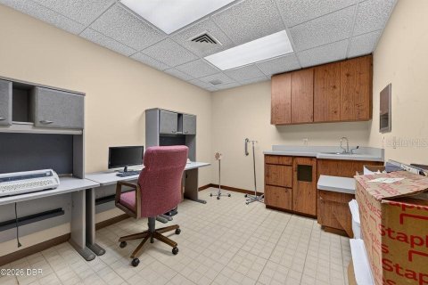 Immobilier commercial à vendre à Ormond Beach, Floride: 218.69 m2 № 2425430 - photo 17