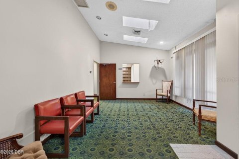Immobilier commercial à vendre à Ormond Beach, Floride: 218.69 m2 № 2425430 - photo 5