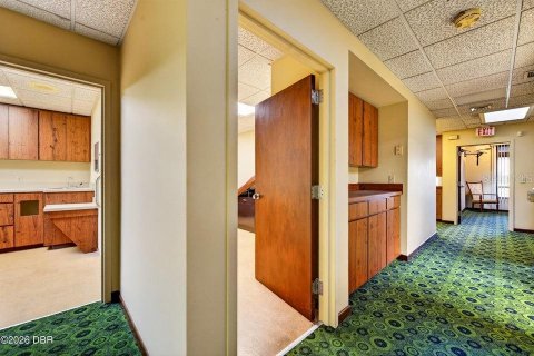 Immobilier commercial à vendre à Ormond Beach, Floride: 218.69 m2 № 2425430 - photo 12