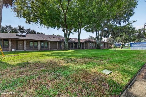 Immobilier commercial à Ormond Beach, Floride 218.69 m2 № 2425430
