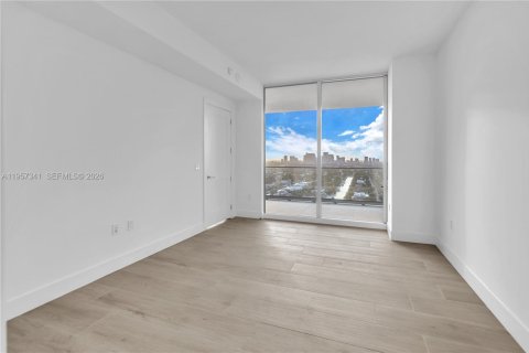 Condo in Fort Lauderdale, Florida, 2 bedrooms  № 2020998 - photo 13