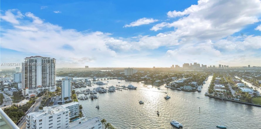 Condo in Fort Lauderdale, Florida, 2 bedrooms  № 2020998