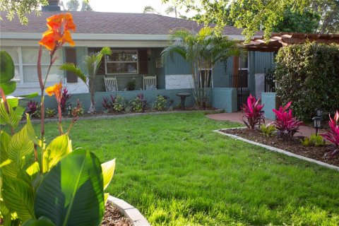 Casa en venta en Largo, Florida, 5 dormitorios, 273.5 m2 № 1662526 - foto 3
