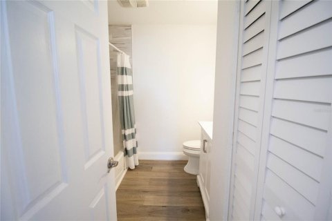 Villa ou maison à louer à Sarasota, Floride: 3 chambres, 132.48 m2 № 2425372 - photo 7