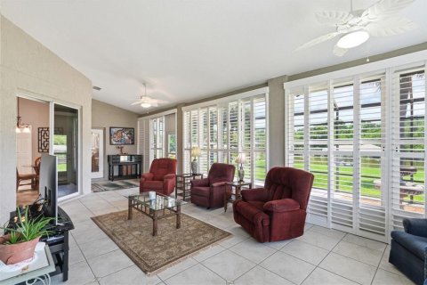 Villa ou maison à vendre à Lady Lake, Floride: 3 chambres, 171.87 m2 № 2209264 - photo 4