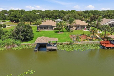 Villa ou maison à vendre à Lady Lake, Floride: 3 chambres, 171.87 m2 № 2209264 - photo 2
