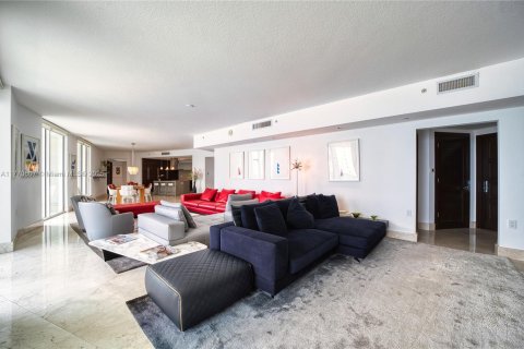 Condo in Sunny Isles Beach, Florida, 4 bedrooms  № 1593631 - photo 20