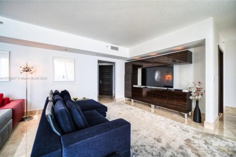 Condo in Sunny Isles Beach, Florida, 4 bedrooms  № 1593631 - photo 19
