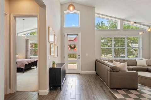 House in Orlando, Florida 3 bedrooms, 188.22 sq.m. № 2114750 - photo 6