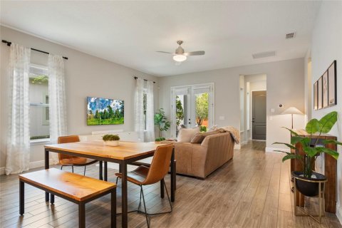 House in Orlando, Florida 3 bedrooms, 188.22 sq.m. № 2114750 - photo 21