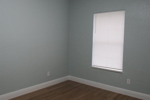 House in West Palm Beach, Florida 3 bedrooms, 97.55 sq.m. № 2086502 - photo 7