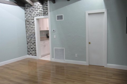 House in West Palm Beach, Florida 3 bedrooms, 97.55 sq.m. № 2086502 - photo 4