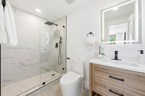 Villa ou maison à vendre à Miami, Floride: 4 chambres № 1955976 - photo 27