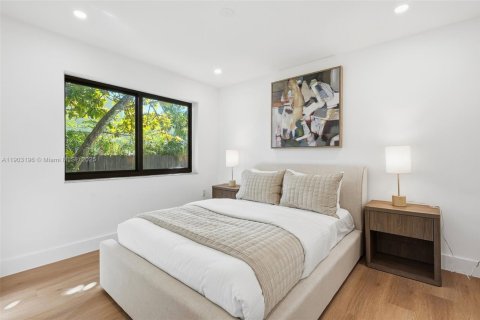 Villa ou maison à vendre à Miami, Floride: 4 chambres № 1955976 - photo 17