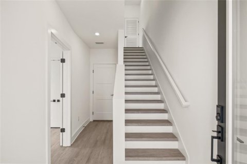 Adosado en venta en Saint Petersburg, Florida, 2 dormitorios, 158.68 m2 № 1884702 - foto 5