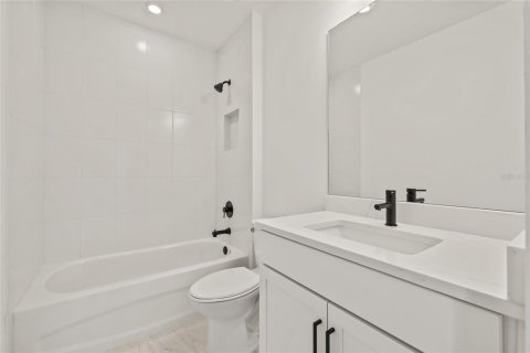 Adosado en venta en Saint Petersburg, Florida, 2 dormitorios, 158.68 m2 № 1884702 - foto 7