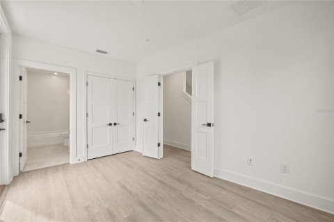 Adosado en venta en Saint Petersburg, Florida, 2 dormitorios, 158.68 m2 № 1884702 - foto 6