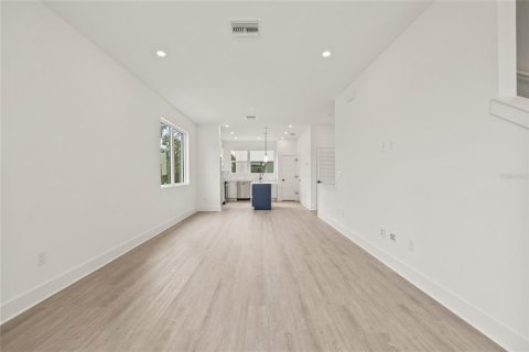 Adosado en venta en Saint Petersburg, Florida, 2 dormitorios, 158.68 m2 № 1884702 - foto 23