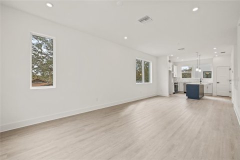 Adosado en venta en Saint Petersburg, Florida, 2 dormitorios, 158.68 m2 № 1884702 - foto 22