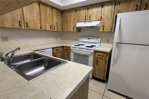 House in Brandon, Florida 2 bedrooms, 80.27 sq.m. № 1791556 - photo 6