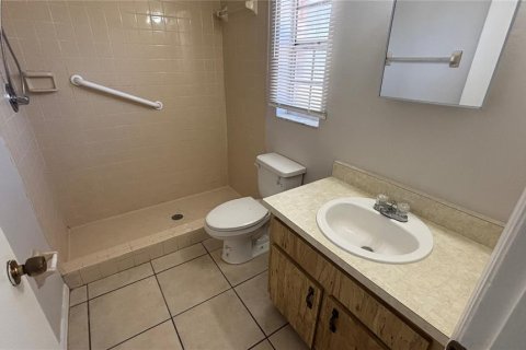 House in Brandon, Florida 2 bedrooms, 80.27 sq.m. № 1791556 - photo 8