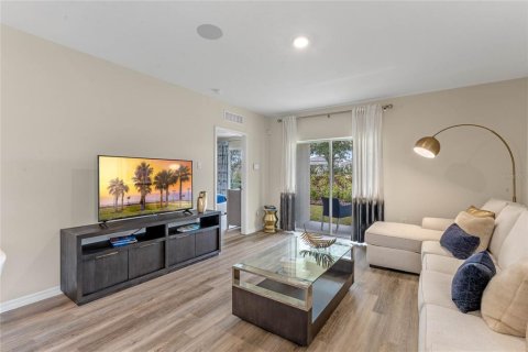 Casa en venta en Kissimmee, Florida, 3 dormitorios, 139.73 m2 № 1798247 - foto 13