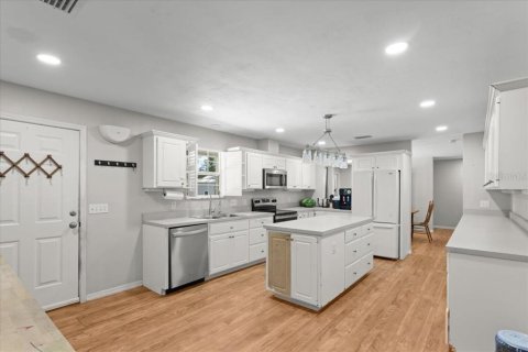 Villa ou maison à vendre à High Springs, Floride: 5 chambres, 210.89 m2 № 2211322 - photo 10
