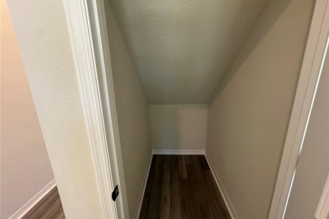 Casa en alquiler en Orlando, Florida, 5 dormitorios, 294.69 m2 № 1736401 - foto 7