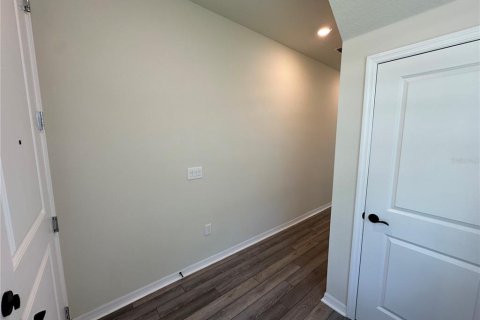 Casa en alquiler en Orlando, Florida, 5 dormitorios, 294.69 m2 № 1736401 - foto 6