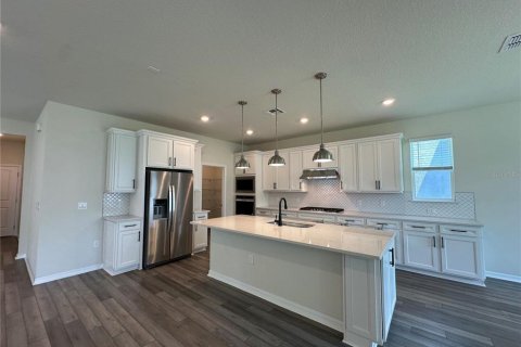 Casa en alquiler en Orlando, Florida, 5 dormitorios, 294.69 m2 № 1736401 - foto 11
