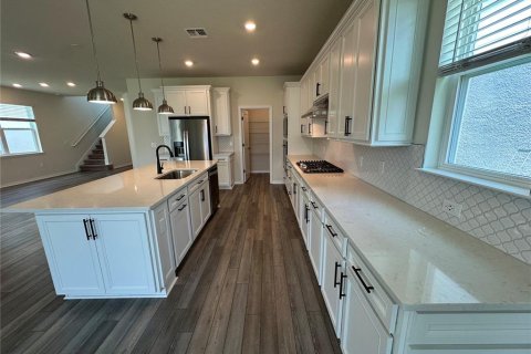 Casa en alquiler en Orlando, Florida, 5 dormitorios, 294.69 m2 № 1736401 - foto 17
