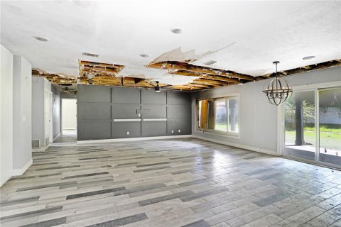 House in Tampa, Florida 4 bedrooms, 246.01 sq.m. № 1910751 - photo 5