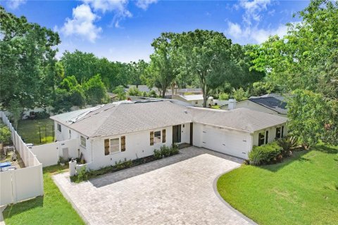 House in Tampa, Florida 4 bedrooms, 246.01 sq.m. № 1910751 - photo 29