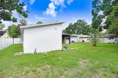 House in Tampa, Florida 4 bedrooms, 246.01 sq.m. № 1910751 - photo 27