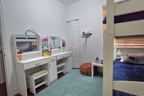 Condo in Doral, Florida, 3 bedrooms № 2027819 - photo 19