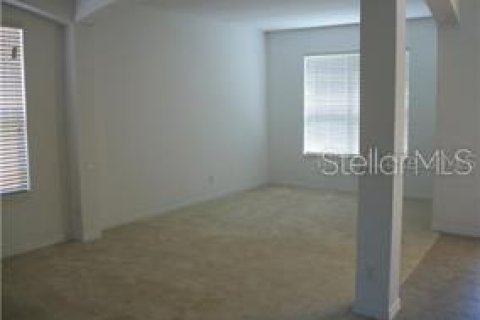 Villa ou maison à vendre à Davenport, Floride: 6 chambres, 257.43 m2 № 2321514 - photo 5