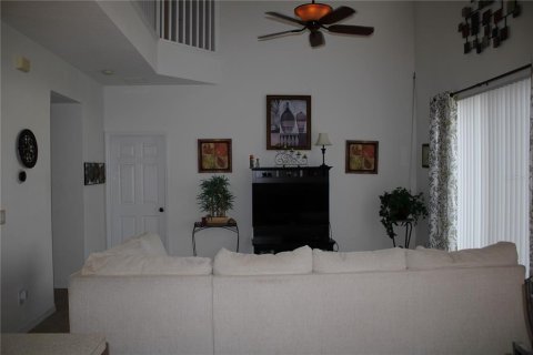 Villa ou maison à vendre à Davenport, Floride: 6 chambres, 257.43 m2 № 2321514 - photo 8