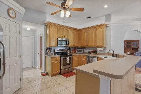 Villa ou maison à vendre à Clermont, Floride: 4 chambres, 208.66 m2 № 2406600 - photo 10