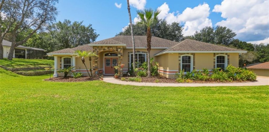 Villa ou maison à Clermont, Floride 4 chambres, 208.66 m2 № 2406600