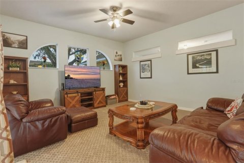 Villa ou maison à vendre à Clermont, Floride: 4 chambres, 208.66 m2 № 2406600 - photo 19
