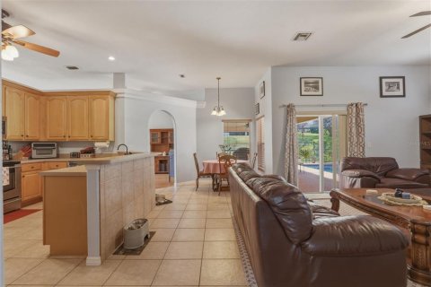Villa ou maison à vendre à Clermont, Floride: 4 chambres, 208.66 m2 № 2406600 - photo 11
