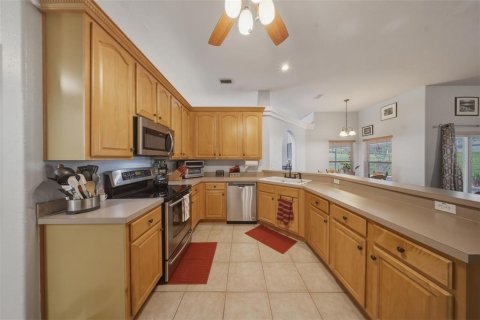 Villa ou maison à vendre à Clermont, Floride: 4 chambres, 208.66 m2 № 2406600 - photo 14