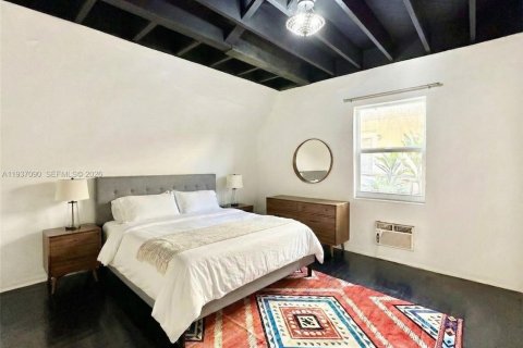 Купить коммерческую недвижимость в Майами-Бич, Флорида 306.95м2, № 1995493 - фото 13