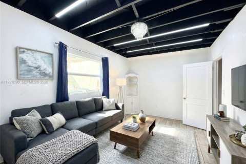 Купить коммерческую недвижимость в Майами-Бич, Флорида 306.95м2, № 1995493 - фото 11