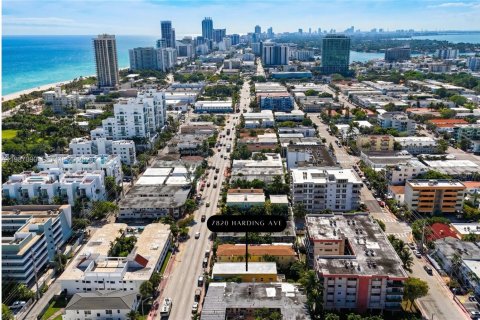 Купить коммерческую недвижимость в Майами-Бич, Флорида 306.95м2, № 1995493 - фото 10