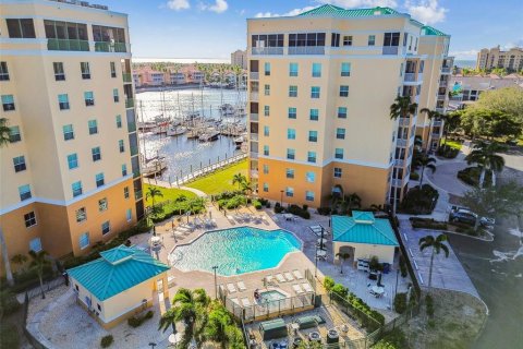 Copropriété à vendre à Punta Gorda, Floride: 2 chambres, 75.16 m2 № 2398753 - photo 2