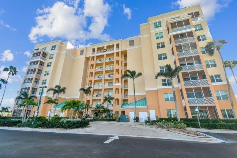 Copropriété à vendre à Punta Gorda, Floride: 2 chambres, 75.16 m2 № 2398753 - photo 4
